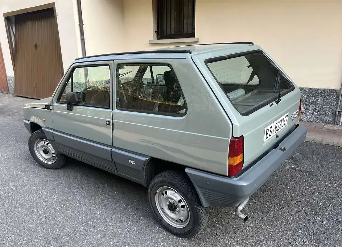 Usata Fiat Panda 4x4 48 CV (35 kW) 1984 Verde Utilitaria