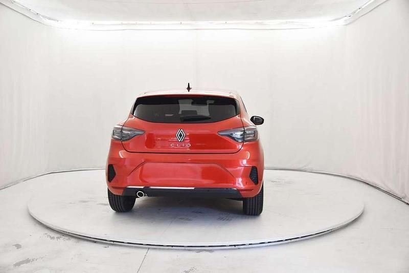 Nuova Renault Clio V Techno 101 CV (74 kW) 2025 Rosso passion Berlina