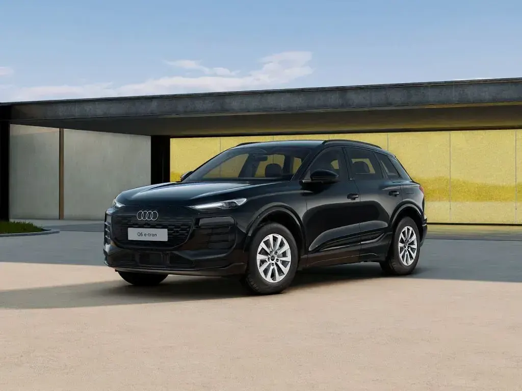 Nuova Audi Q6 e-tron Advanced 225 kW (306 CV) 2026 Nero mito metallizzato SUV