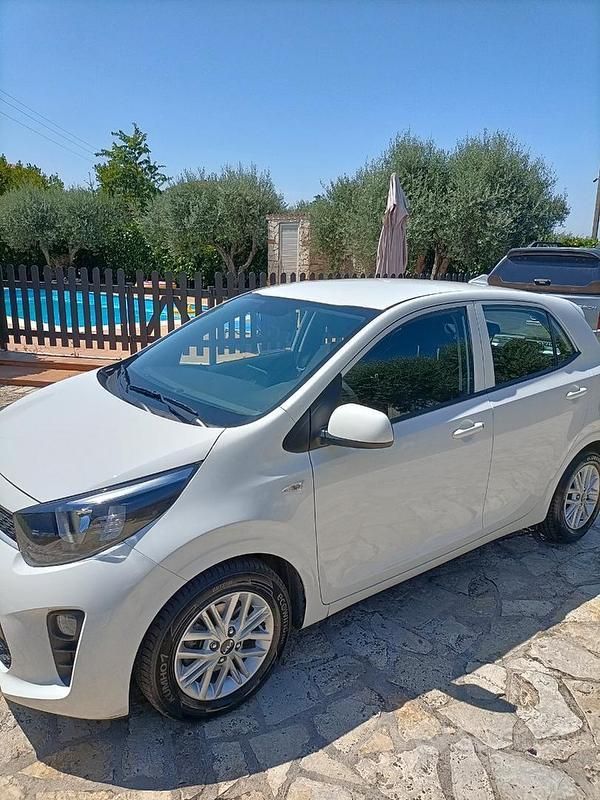 Usata Kia Picanto 2022 Bianco Utilitaria