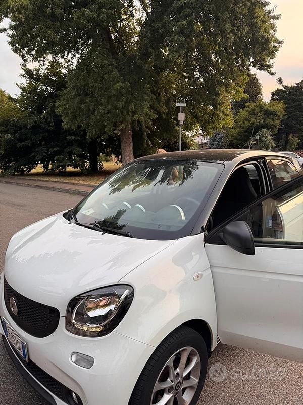 Bianco Usata 2018 Smart ForFour Due volumi | 9900 € (Buon prezzo) - Immagine 1/4
