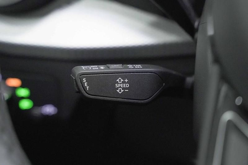 Usata Audi Q2 Advanced 116 CV (85 kW) 2023 Argento SUV