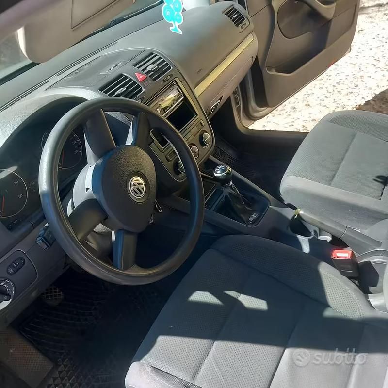 Usata VW Golf IV 2005 Berlina