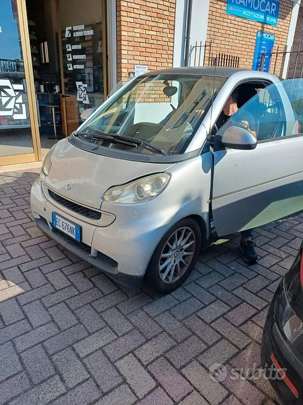 Usata Smart ForTwo Coupé 71 CV (52 kW) 2010 Grigio Coupé