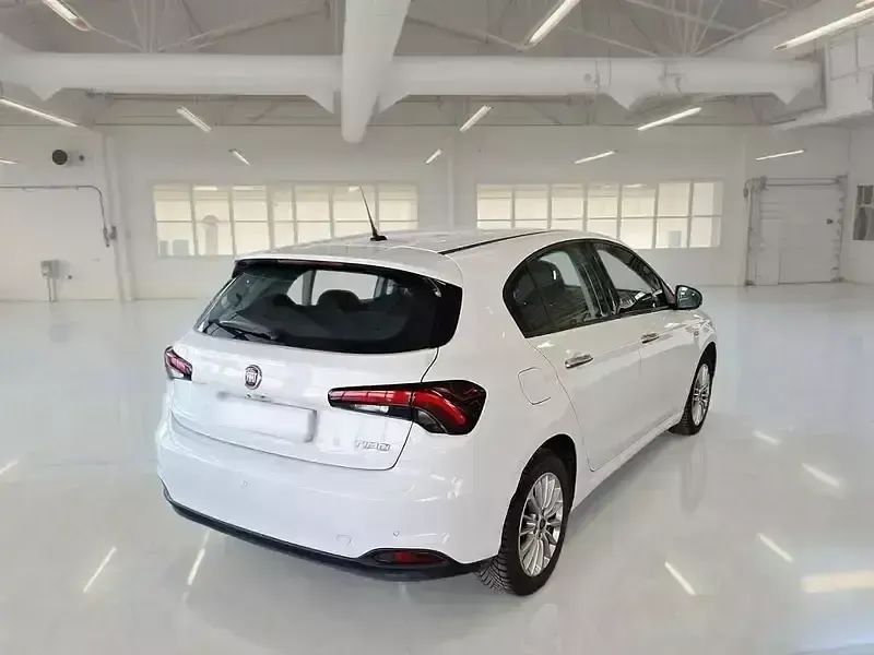 Occasion Fiat Tipo Business 130 ch (95 kW) 2022 Blanc Berline