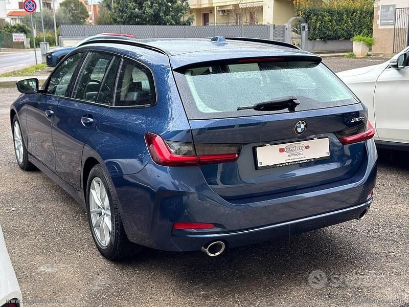 Usata BMW 320e 190 CV (139 kW) 2022 Blu Station wagon