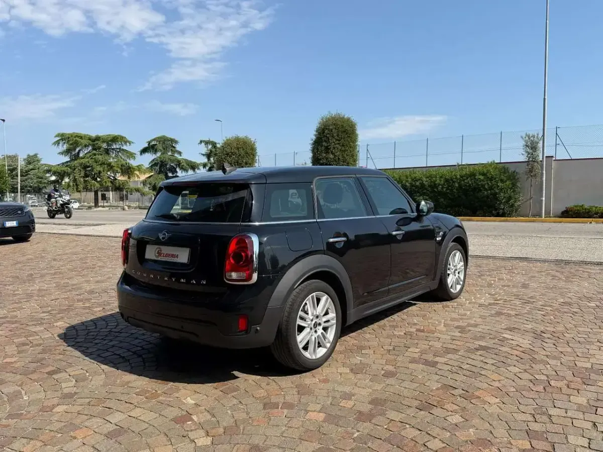 Usata Mini Cooper D Countryman Business 150 CV (110 kW) 2020 Nero SUV