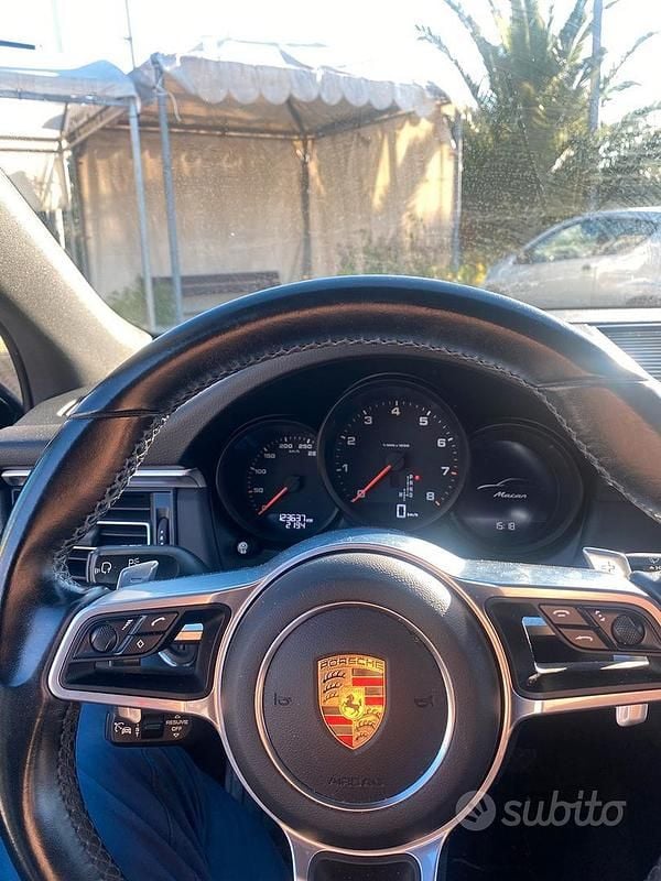 Usata Porsche Macan 265 CV (194 kW) 2021 Grigio SUV