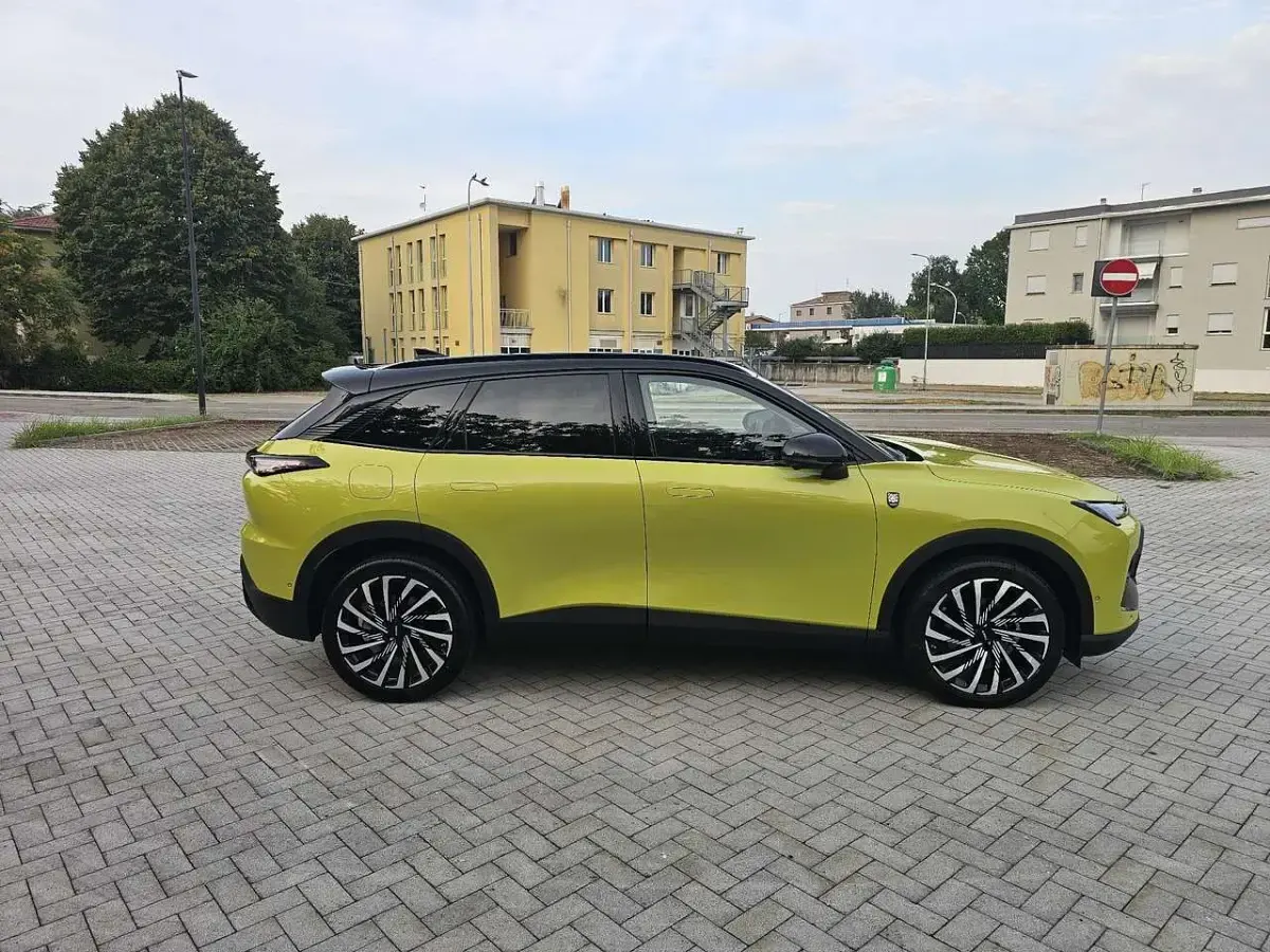 Usata Tiger Six 177 CV (130 kW) 2025 Giallo SUV