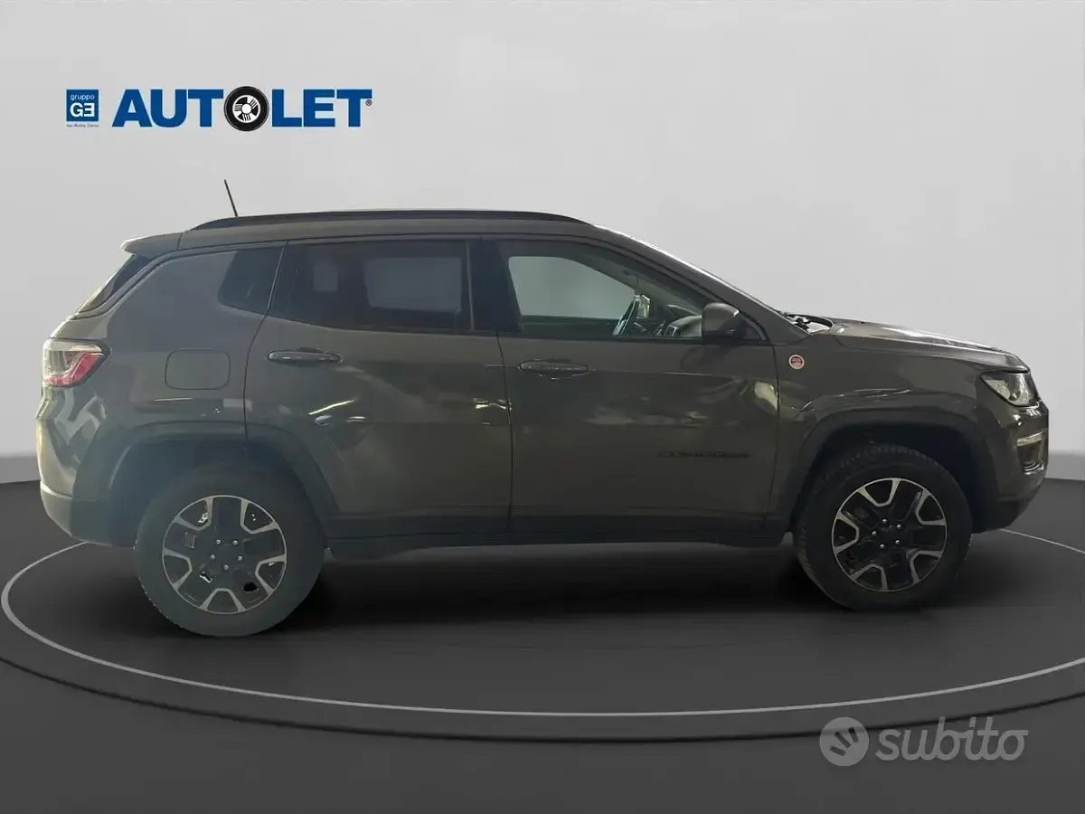 Usata Jeep Compass 170 CV (125 kW) 2019 Grigio SUV
