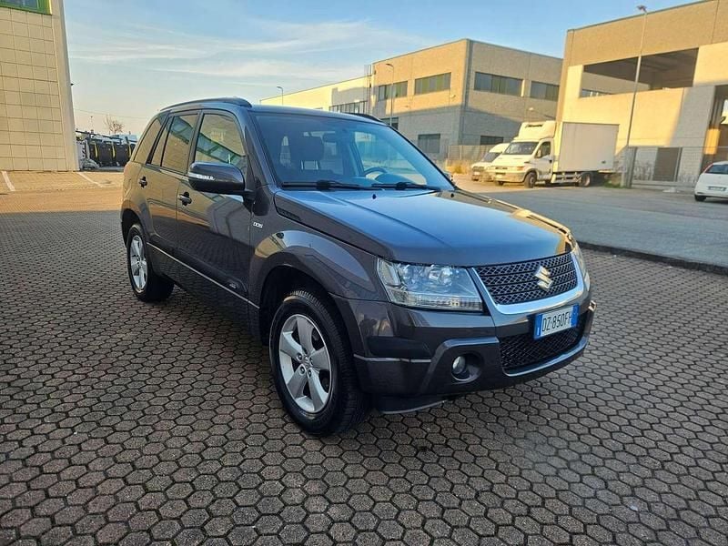 Usata Suzuki Grand Vitara 129 CV (94 kW) 2010 Grigio SUV
