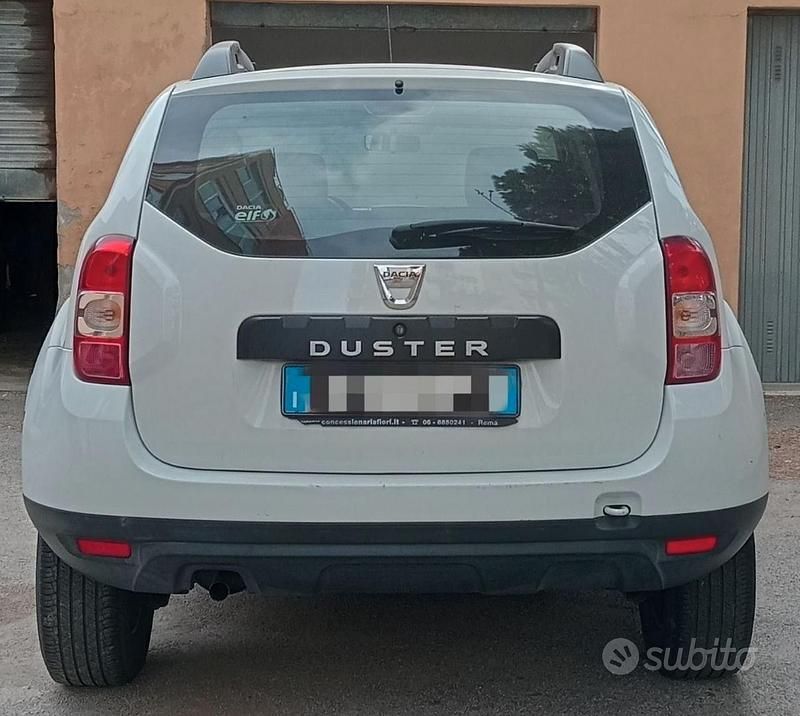 Usata Dacia Duster Lauréate 105 CV (77 kW) 2014 Bianco SUV