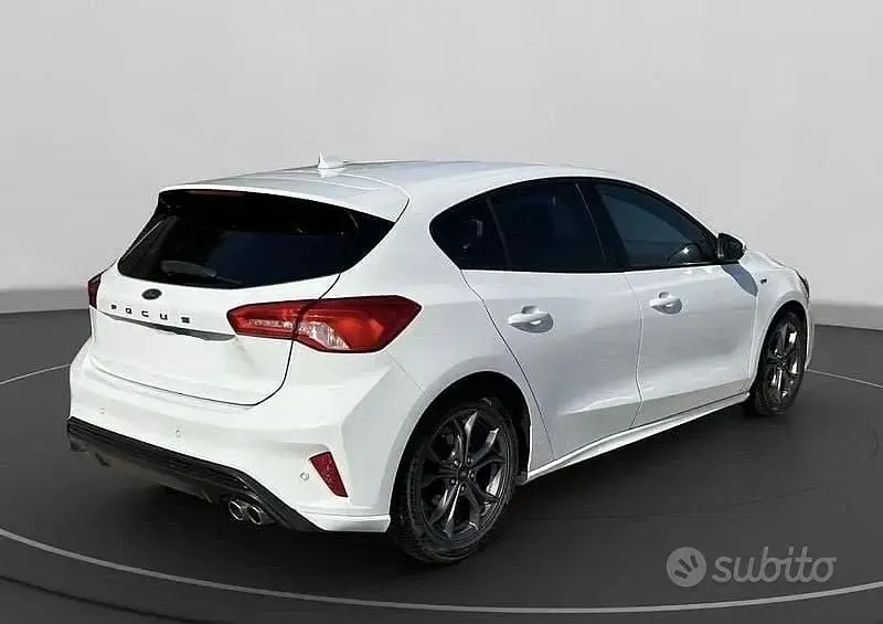 Usata Ford Focus ST-Line 120 CV (88 kW) 2021 Bianco Berlina