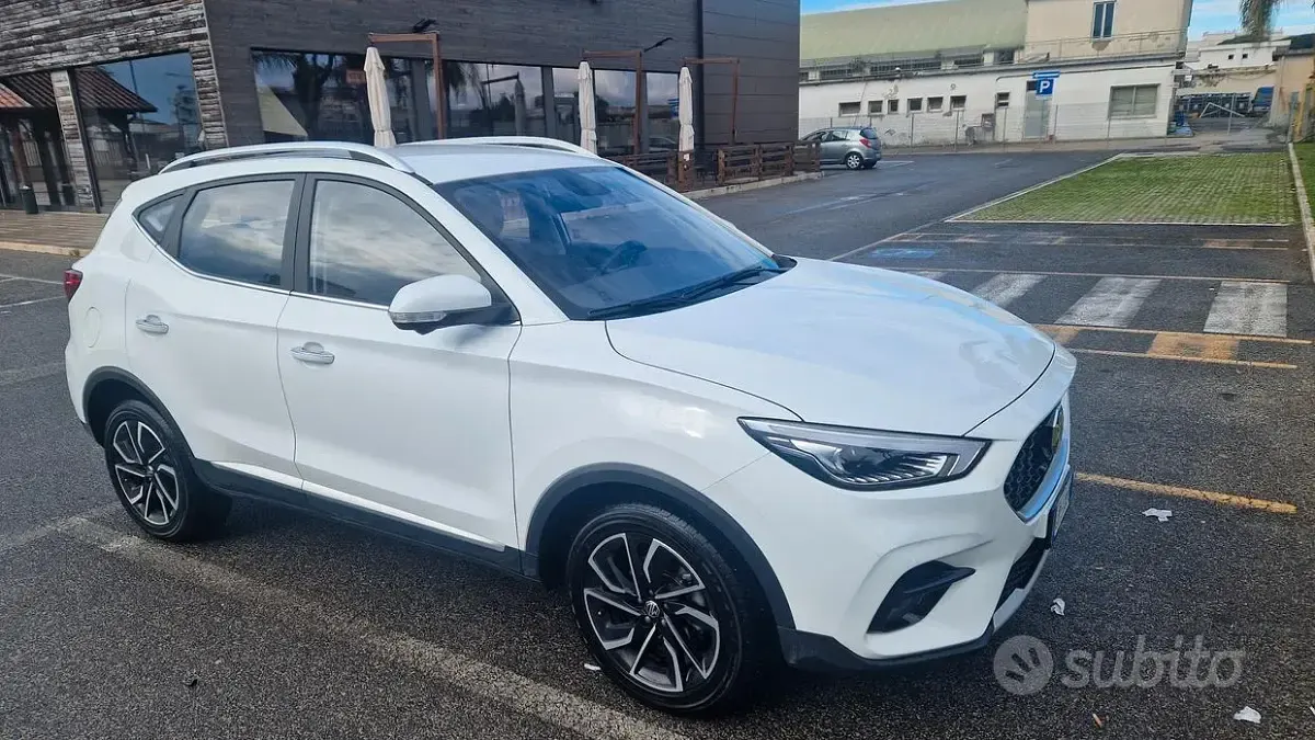 Usata MG ZS 106 CV (77 kW) 2023 Bianco SUV
