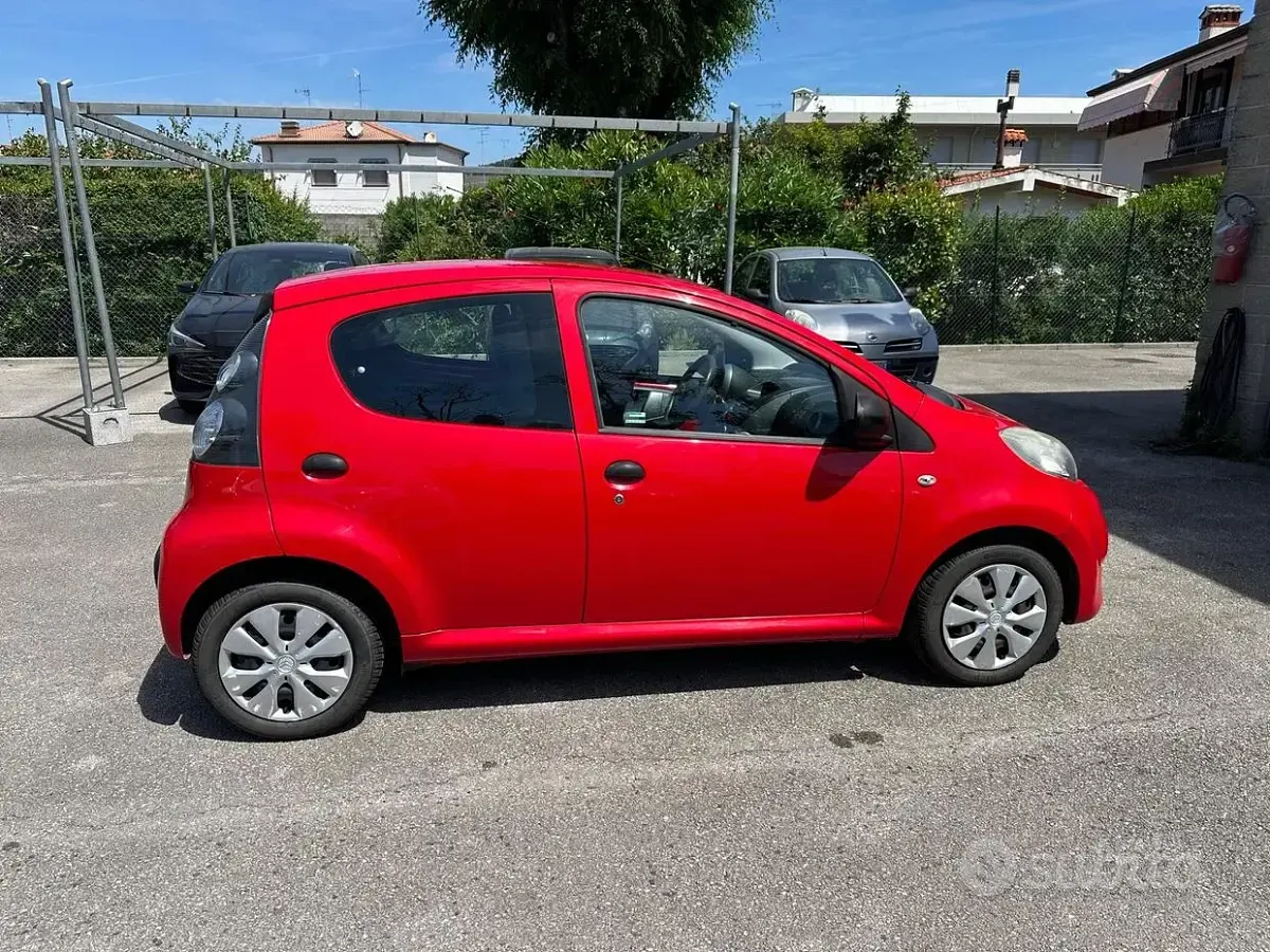 Usata Citroën C1 68 CV (50 kW) 2010 Rosso Utilitaria