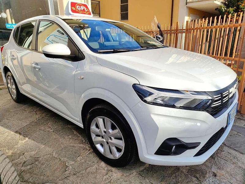 Usata Dacia Sandero Expression 101 CV (74 kW) 2024 Bianco Berlina