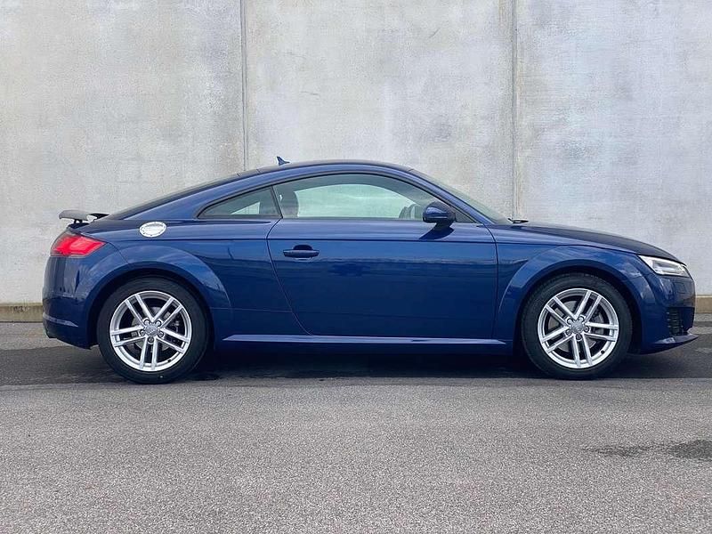 Usata Audi TT Ambiente 180 CV (132 kW) 2017 Blu/azzurro Coupé