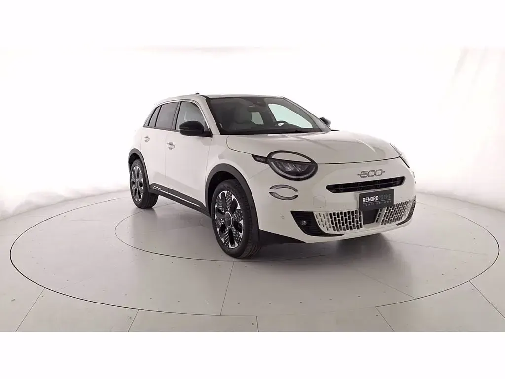 Usata Fiat 600 La Prima 110 CV (80 kW) 2025 Bianco SUV