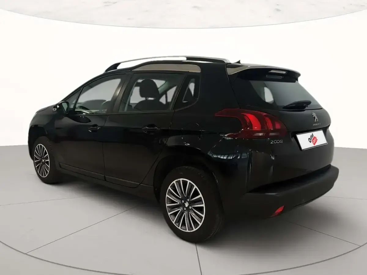 Usata Peugeot 2008 Allure 83 CV (61 kW) 2019 Nero metallizzato SUV