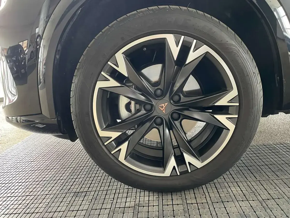 Usata Cupra Formentor 150 CV (110 kW) 2025 Midnight black SUV