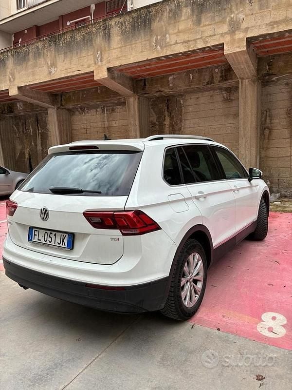 Usata VW Tiguan Business 116 CV (85 kW) 2017 Bianco SUV