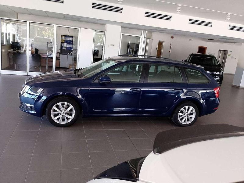 Usata Skoda Octavia Executive 116 CV (85 kW) 2017 Blu/azzurro Station wagon