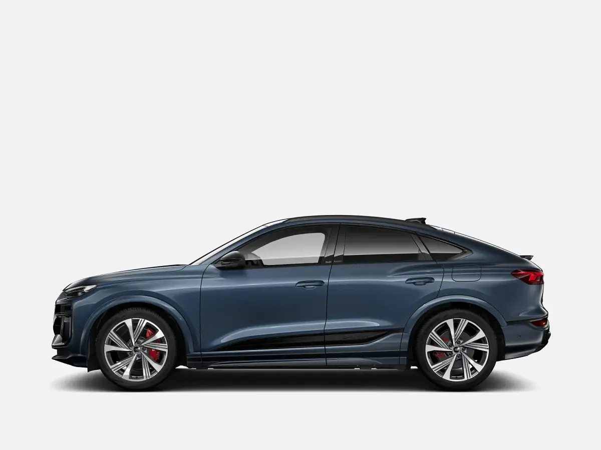 Nuova Audi SQ6 Sportback e-tron Sport 119 kW (163 CV) 2026 Blu plasma metallizzato SUV
