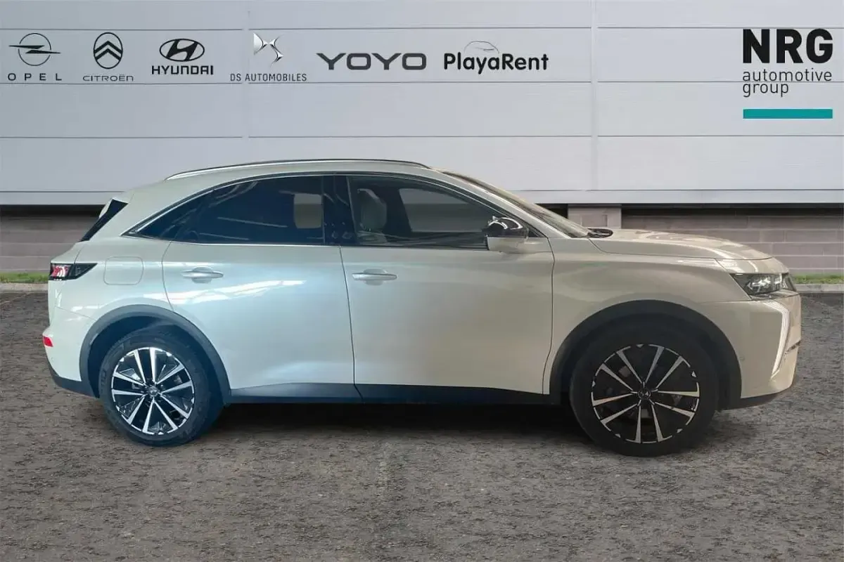 Usata DS Automobiles DS7 Crossback Opera 131 CV (96 kW) 2023 Bianco SUV