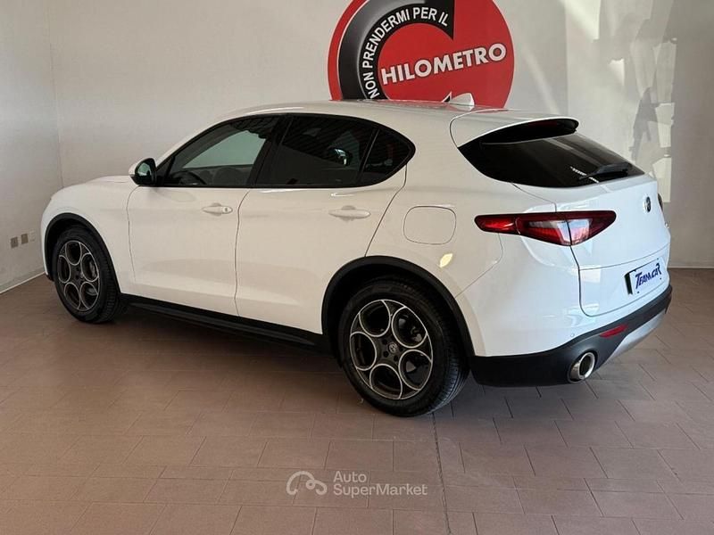 Usata Alfa Romeo Stelvio Super 180 CV (132 kW) 2018 Bianco SUV