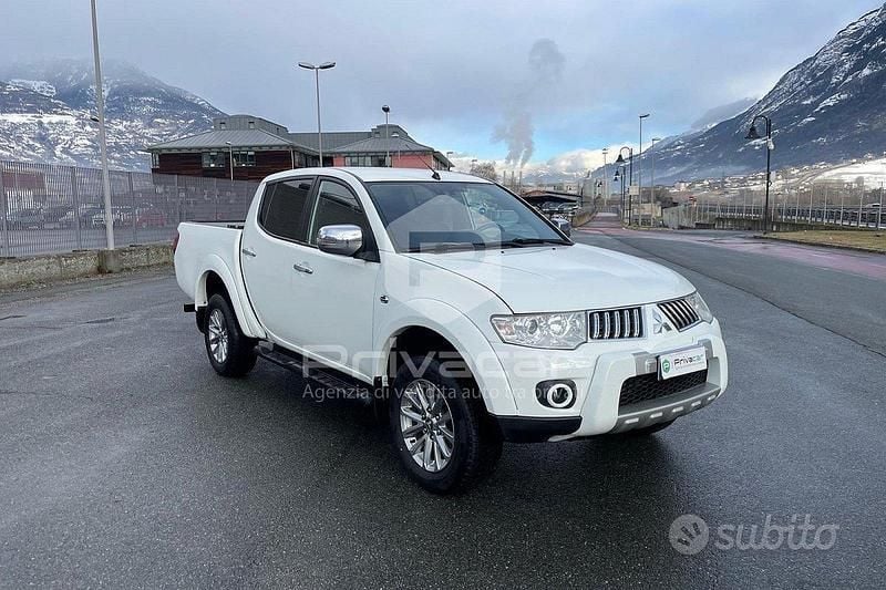 Usata Mitsubishi L200 Intense+ 178 CV (130 kW) 2015 Bianco Pick-up