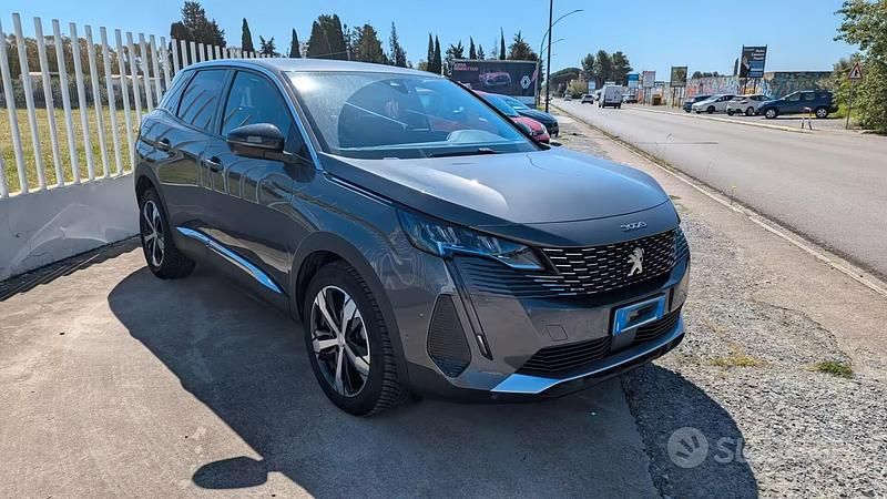 Usata Peugeot 3008 Allure 130 CV (95 kW) 2022 Grigio SUV