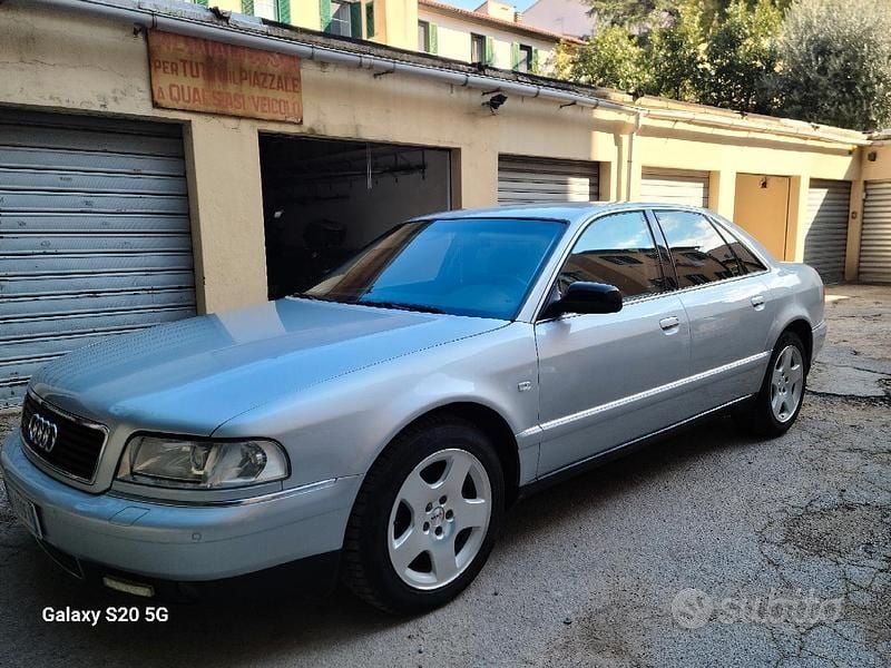 Usata Audi A8 2001 Grigio Berlina