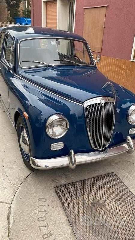 Usata Lancia Appia 1950 Blu Berlina