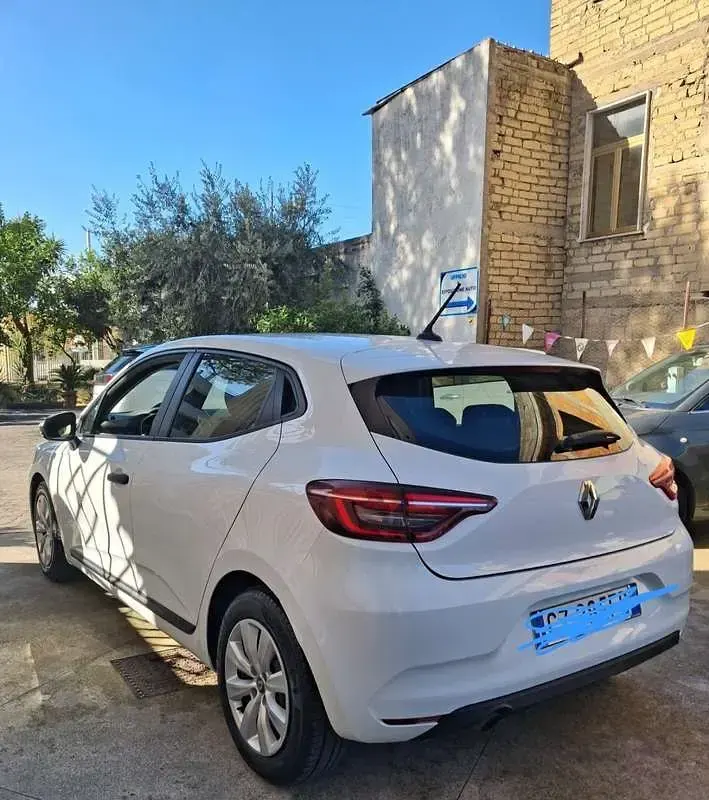 Usata Renault Clio V Intens 101 CV (74 kW) 2020 Berlina