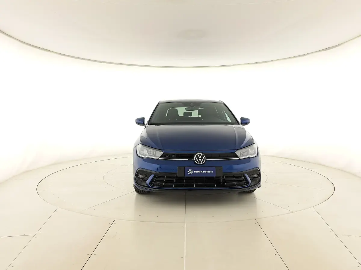 Usata VW Polo R-line 95 CV (69 kW) 2023 Reef blue metallizzato Utilitaria