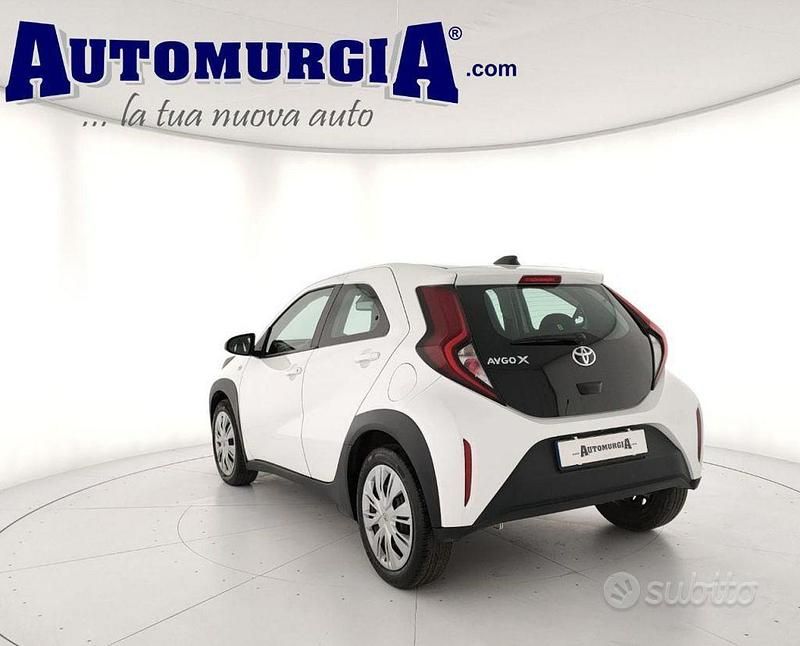 Usata Toyota Aygo X Active 72 CV (52 kW) 2023 Bianco SUV