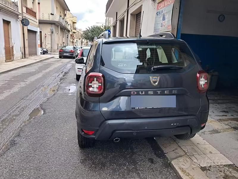 Usata Dacia Duster 116 CV (85 kW) 2018 Grigio SUV