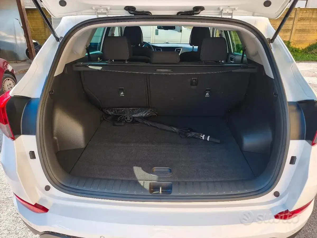 Usata Hyundai Tucson 116 CV (85 kW) 2016 Bianco SUV