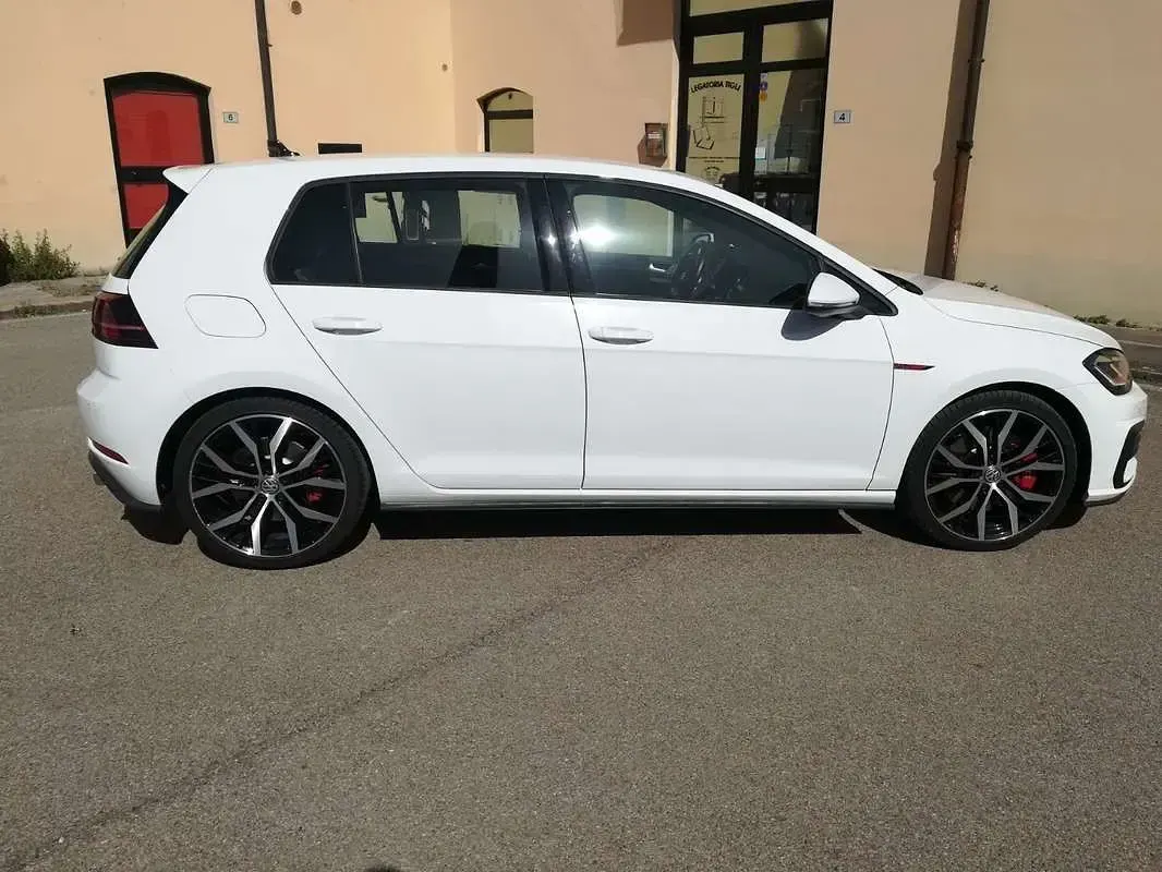 Usata VW Golf VII GTI 245 CV (180 kW) 2018 Berlina