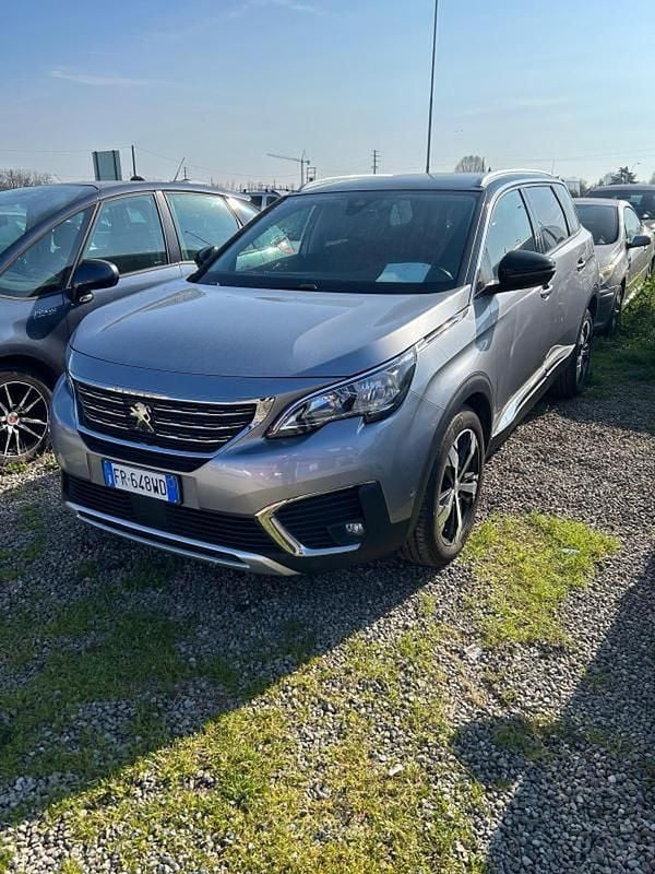 Usata Peugeot 5008 Allure 131 CV (96 kW) 2018 Rosso SUV
