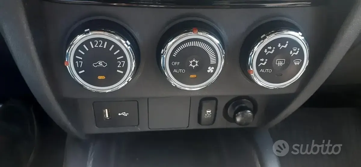 Usata Mitsubishi ASX 150 CV (110 kW) 2019 Bianco SUV