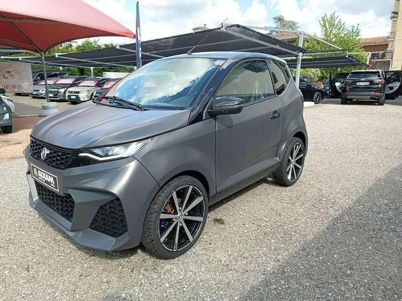 Nuova Aixam AMBITION GTO 2026 Grigio scuro Utilitaria
