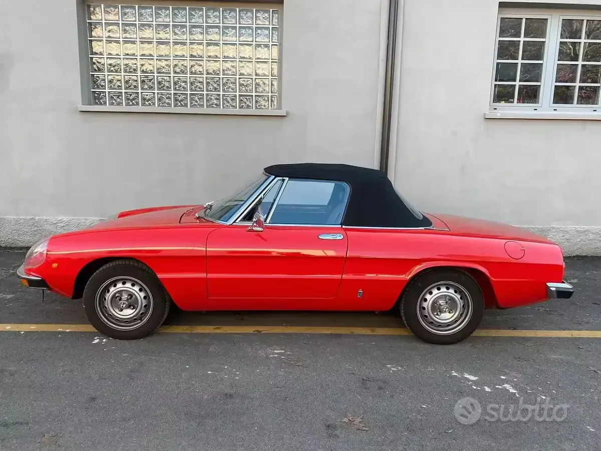 Usata Alfa Romeo Spider Veloce 131 CV (96 kW) 1970 Rosso Cabrio