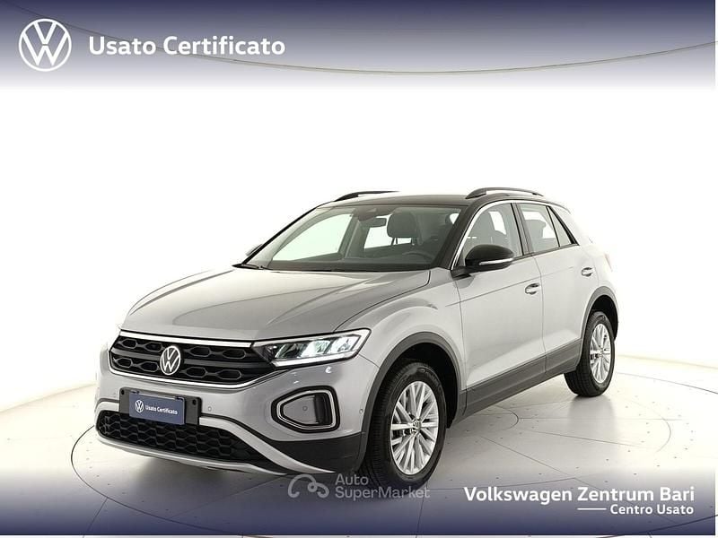Usata VW T-Roc Life 110 CV (80 kW) 2022 Argento SUV