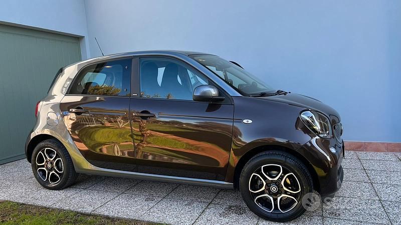 Usata Smart ForFour 90 CV (66 kW) 2018 Utilitaria