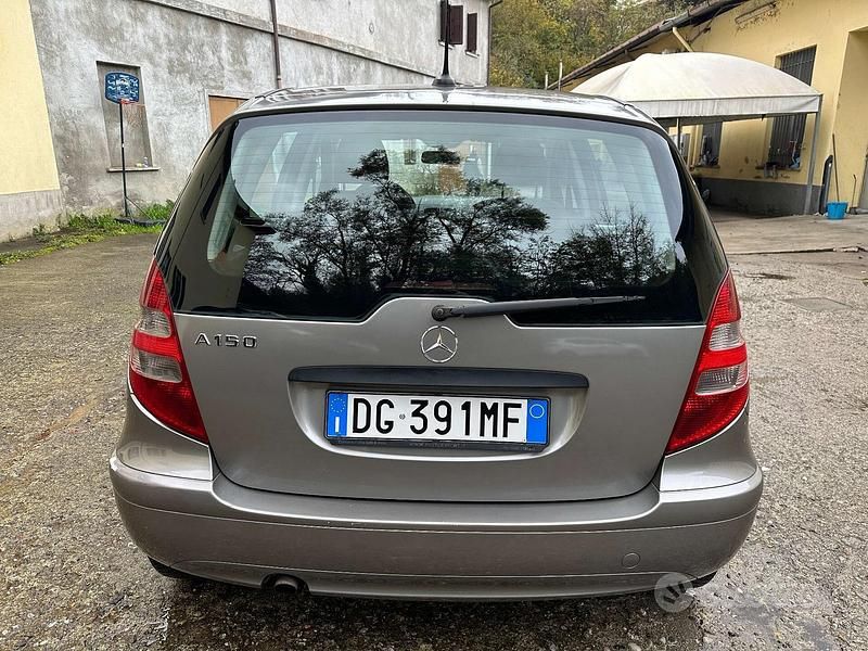 Usata Mercedes A150 Avantgarde 95 CV (69 kW) 2006 Grigio Berlina