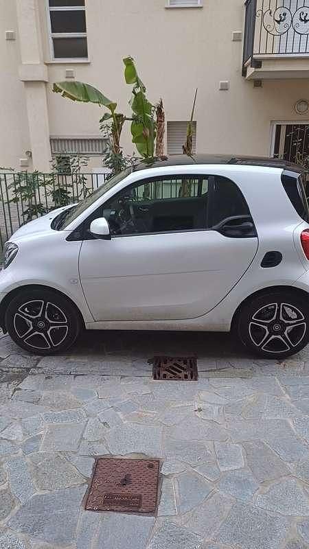 Usata Smart ForTwo Coupé 41 kW (56 CV) 2024 Utilitaria