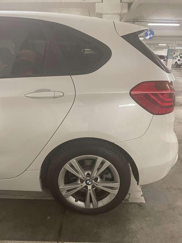 Bianco Usata 2020 BMW 225 Active Tourer iPerformance Monovolume | 14.000 € (Buon prezzo) - Immagine 1/4