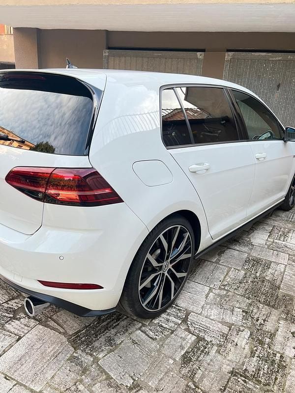 Usata VW Golf VIII GTI 245 CV (180 kW) 2020 Bianco Berlina