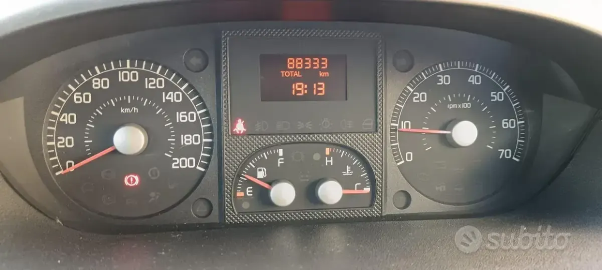 Usata Fiat Idea Active 90 CV (66 kW) 2011 Grigio Monovolume